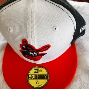 New w/seal Baltimore Orioles baseball hat Size 7 3/4